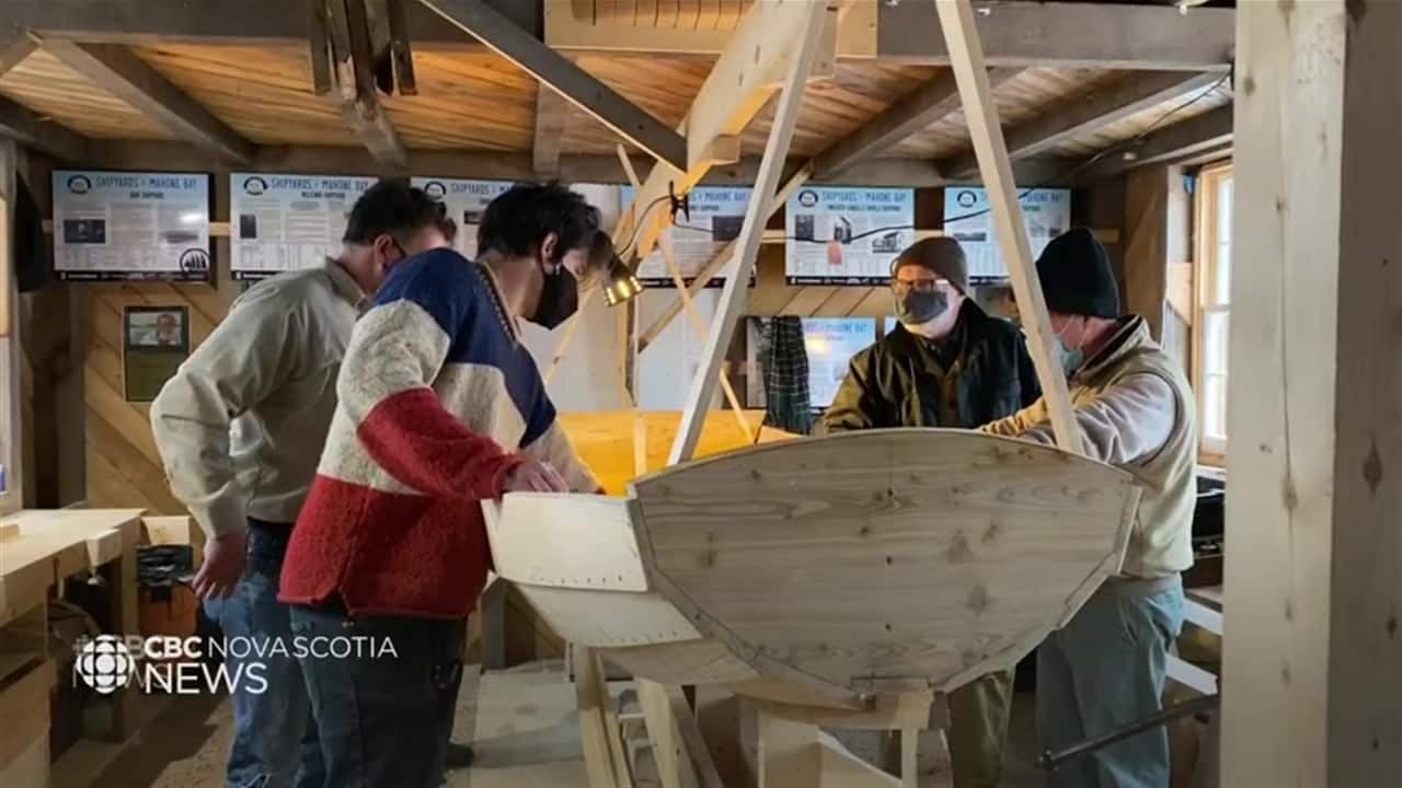 Boat building tradition starting back up in Mahone Bay — CBC News